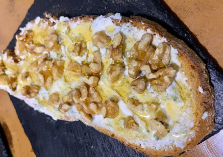 Tosta De Queso Azul