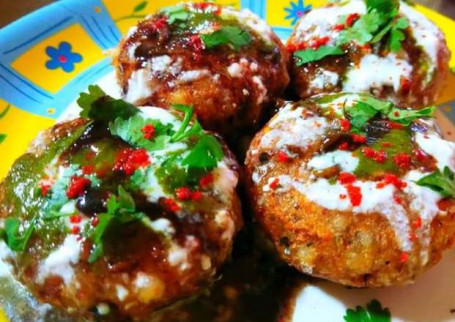 Kutting Chai Potato Pakora Chaat