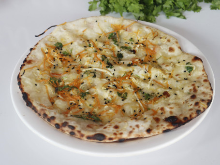 Stuffed Kulcha(1 Pcs)