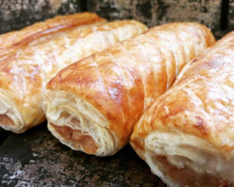 Sausage Roll (Large)