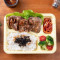 niú jiǎo tè zhì jiàng shāo niú biàn dāng Signature Special Teriyaki Beef Bento