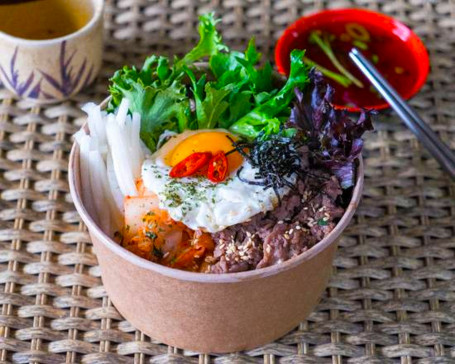 Beef Bulgogi Mixed With Rice