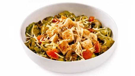 3-Cheese Tortelloni Pesto With Grilled Chicken