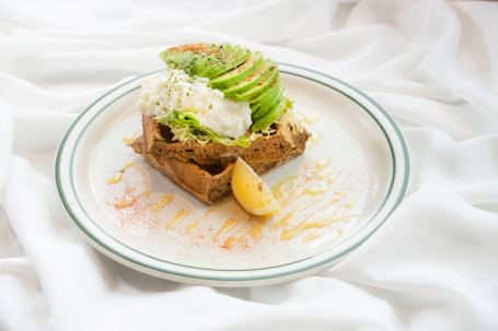 Chǎo Dàn Bái Niú Yóu Guǒ Qiáo Mài Wō Fū Avocado Scramble Egg White Buckwheat Waffle