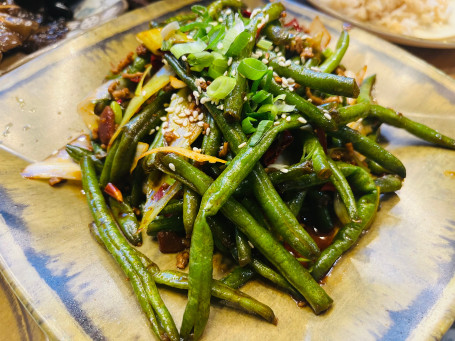 Sauteed String Beans And Chinese Olive Leaves Gǎn Lǎn Cài Sì Jì Dòu