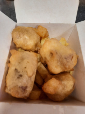 4 Battered Sausage Bites And Chips