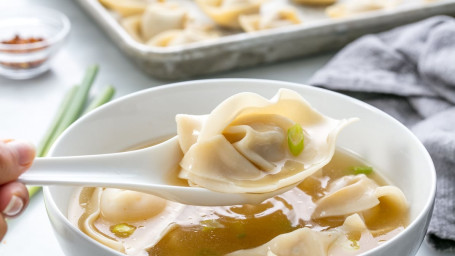 14. Yún Tūn Tāng Wonton Soup