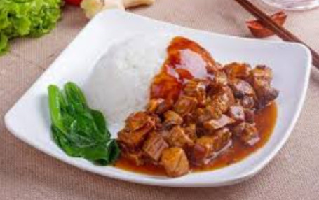 Stewed Beef Brisket And Turnips With Rice Luó Bo Niú Nǎn Fàn