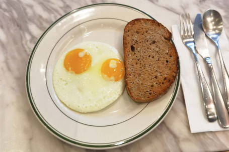 2 Eieren Met Toast