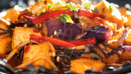 Sizzling Eggplant Tofu Tiě Bǎn Yú Xiāng Dòu Fǔ