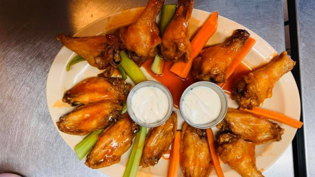 Buffalo Wings (12 Wings)