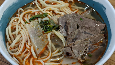 Signature Lanzhou Beef Noodle Lunch Special Lán Zhōu Niú Ròu Miàn Wǔ Cān Tào Cān