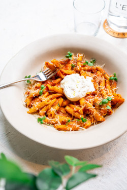 Pasta Al Pomodoro With Burrata