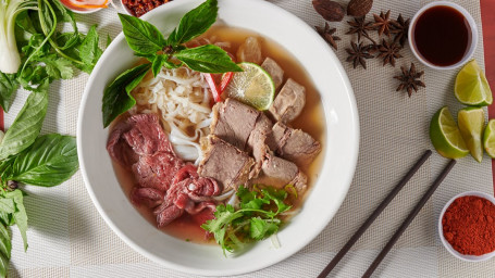 S1. Combination Beef Pho