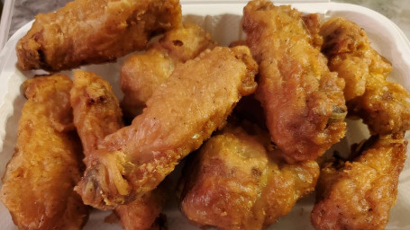 A8. Crispy Chicken Wings (10)