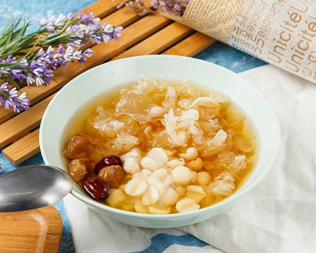 Lián Zi Yín Ěr Lěng White Fungus With Lotus Seed